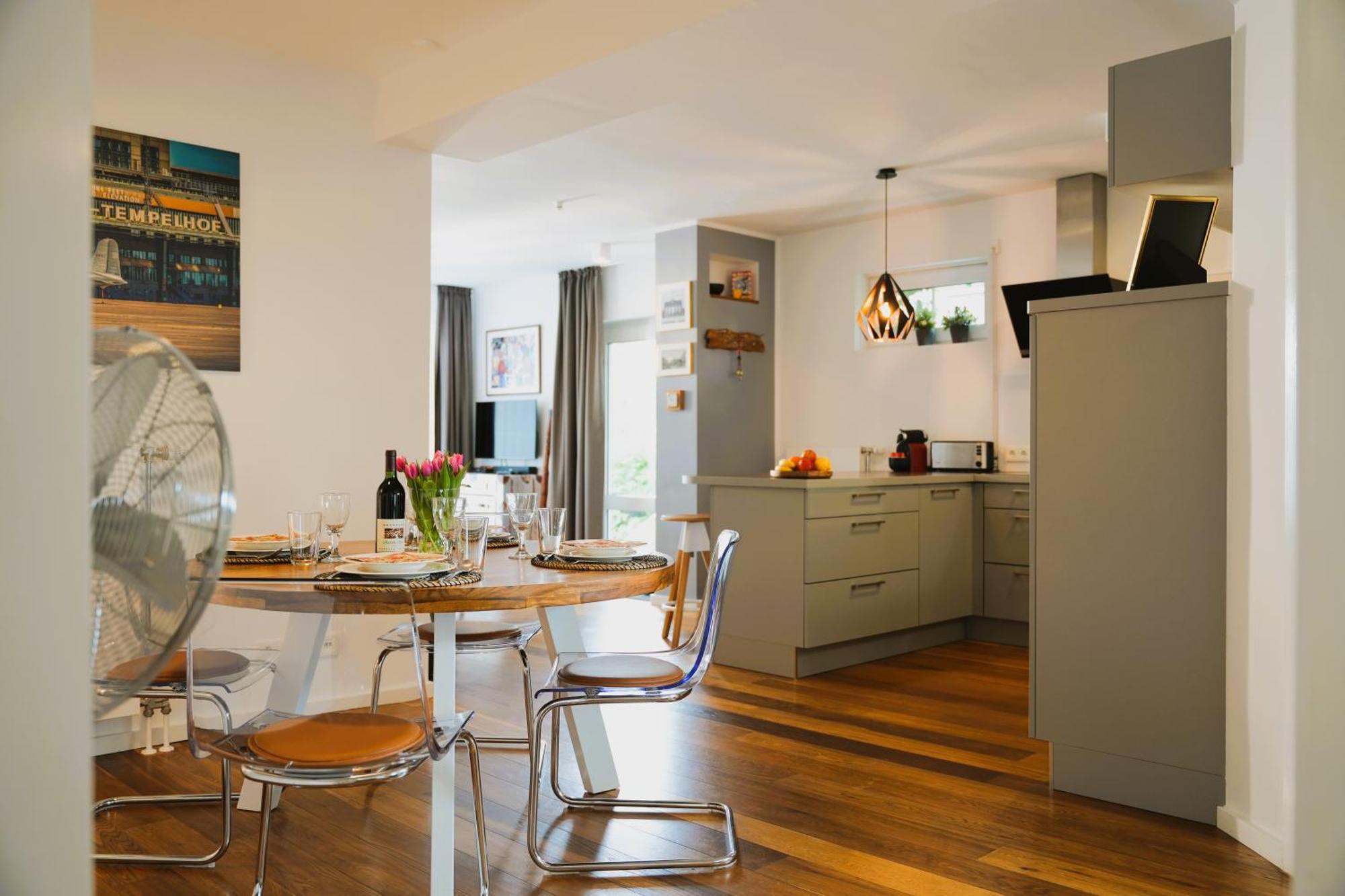 The Berlin Getaway / 80Qm In Berlin'S Historic Diplomatic Quarter Apartment Exterior foto